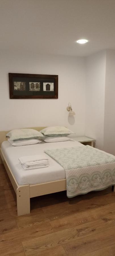 Theo House Appartement Sibiu Buitenkant foto